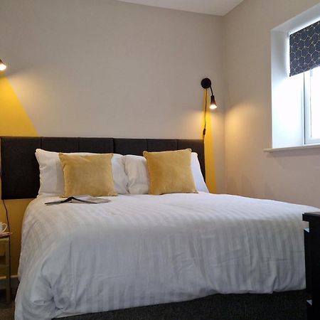 Apartment Three - Free Private Car Park - Sleeps 6 - 3 Shower Rooms - By Ocean City Retreats Plymouth Kültér fotó
