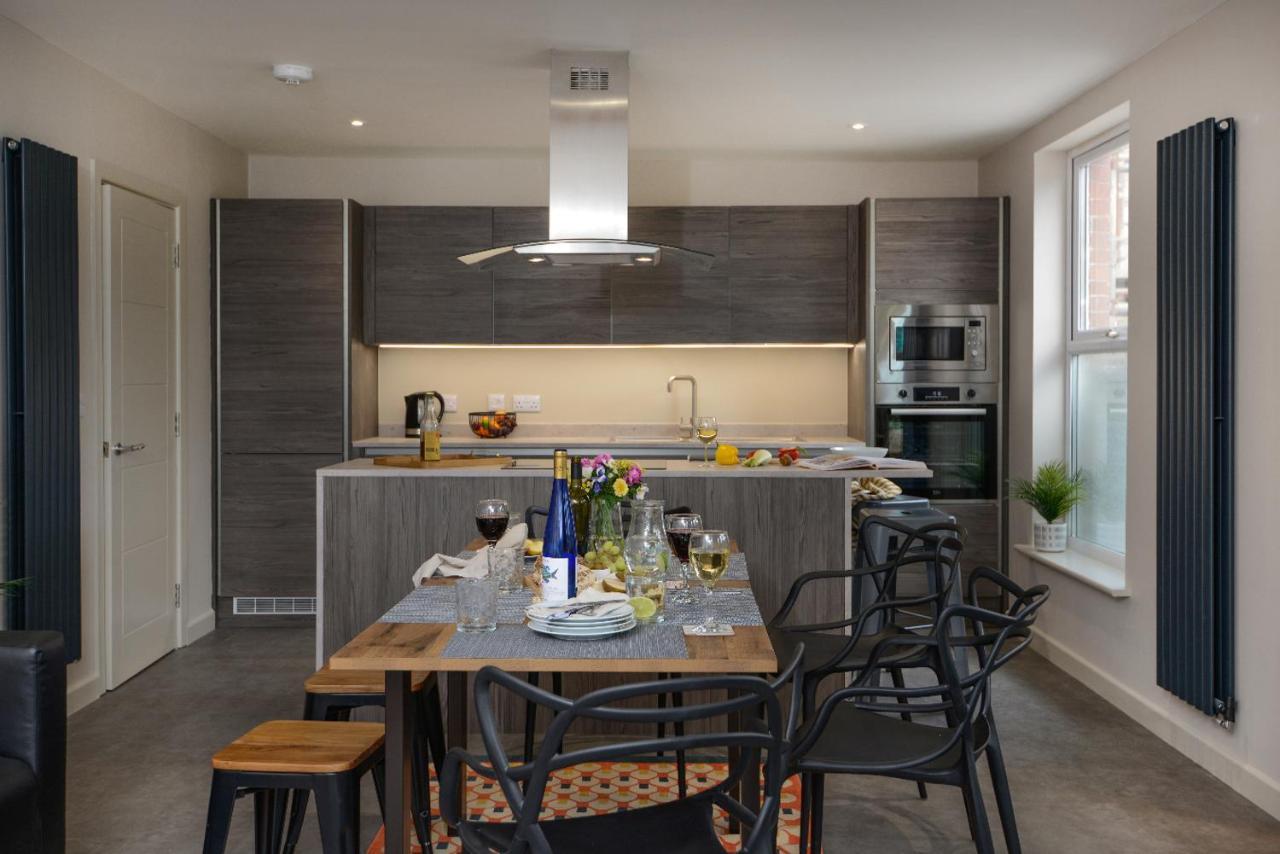 Apartment Three - Free Private Car Park - Sleeps 6 - 3 Shower Rooms - By Ocean City Retreats Plymouth Kültér fotó