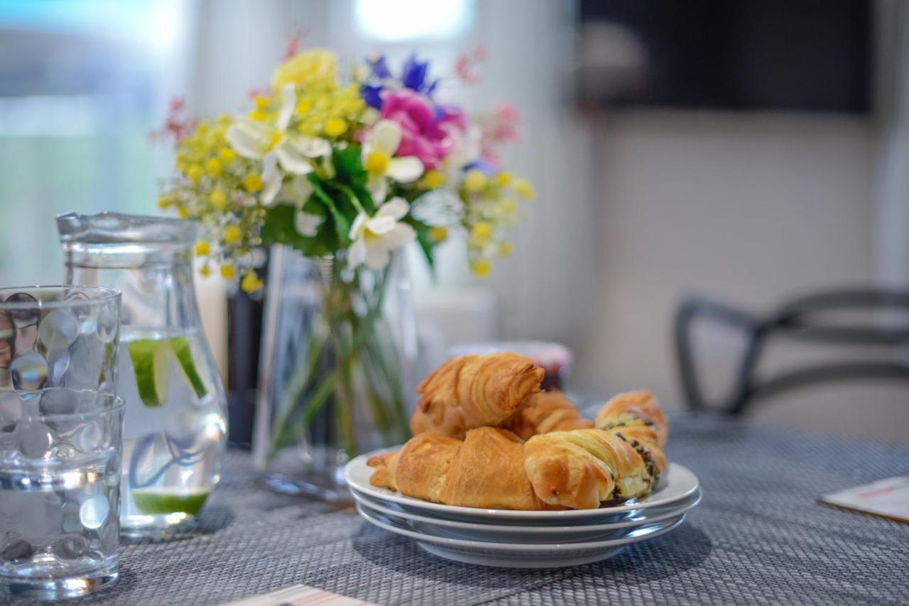 Apartment Three - Free Private Car Park - Sleeps 6 - 3 Shower Rooms - By Ocean City Retreats Plymouth Kültér fotó