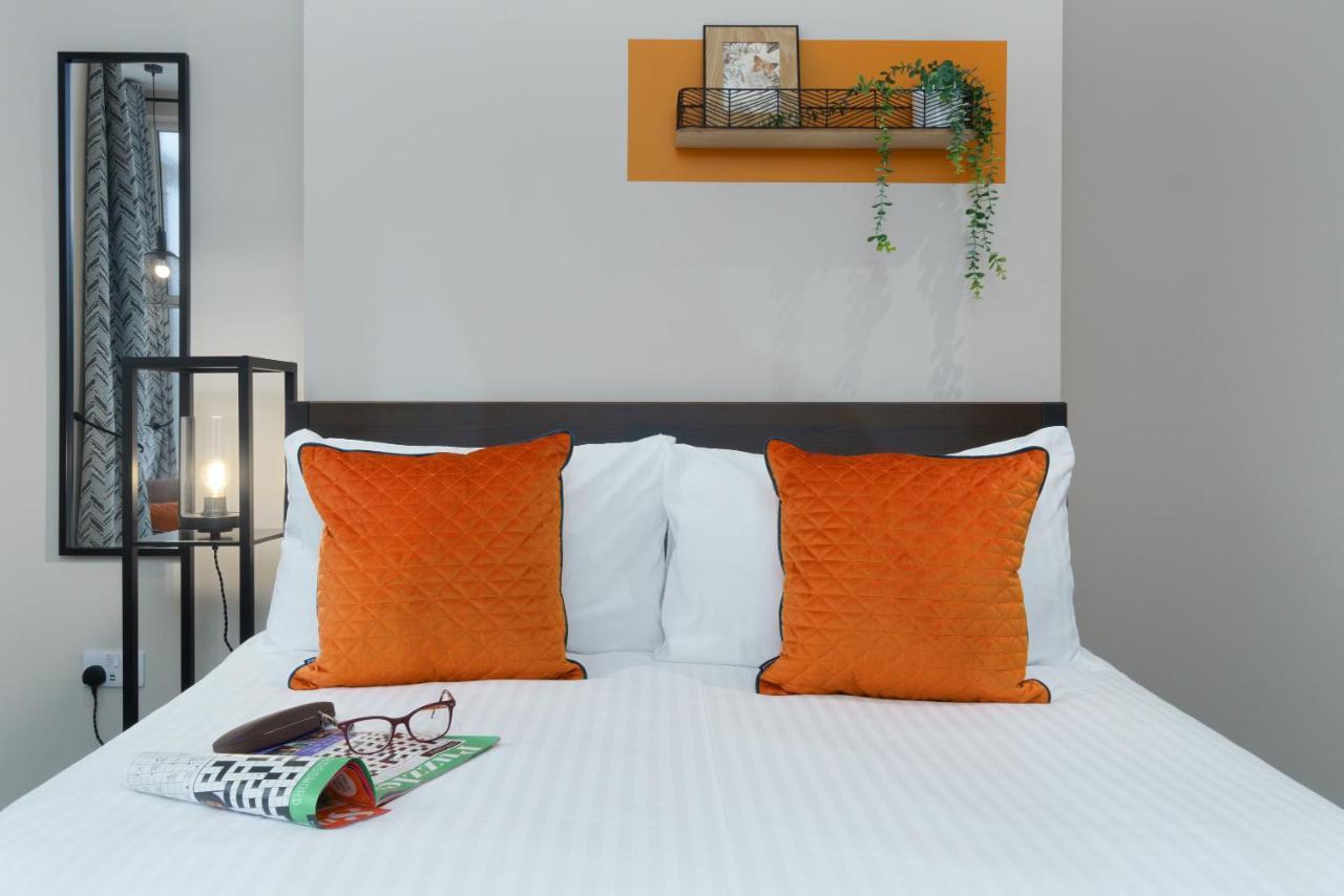 Apartment Three - Free Private Car Park - Sleeps 6 - 3 Shower Rooms - By Ocean City Retreats Plymouth Kültér fotó